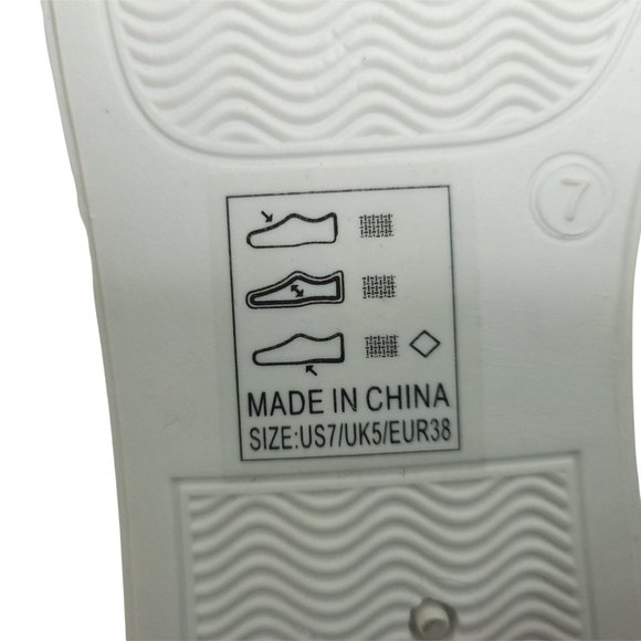 Qupid Animal Print High Top Sneaker Size 7 Lace Up Platform Ankle Bootie Leopard - Picture 8 of 8